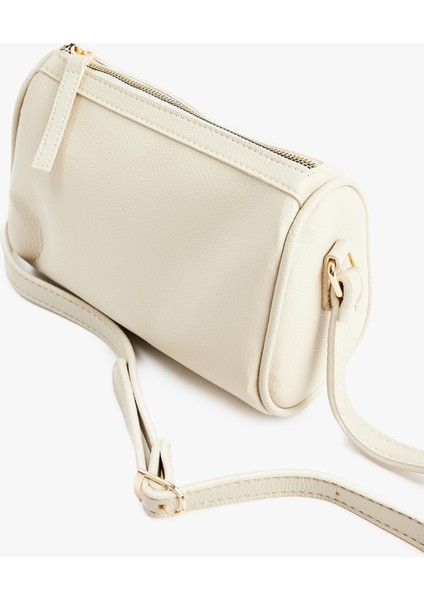 Fermuarlı Suni Deri Askılı Çapraz Çanta fırsatları