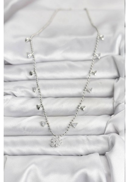 Pirinç Gümüş Renk Zirkon Taşlı Çiçek Model Kadın Kolye - TJ-BKO10652 fiyatları