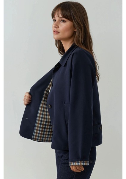 Kadın Düğmeli Içi Ekose Desenli Ceket Lacivert modelleri