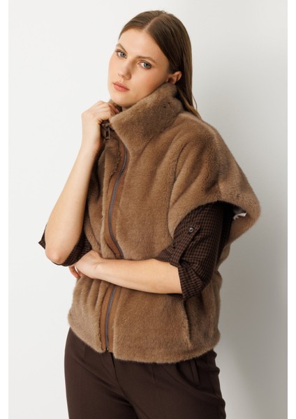 Dik Yaka Peluş Yelek modelleri