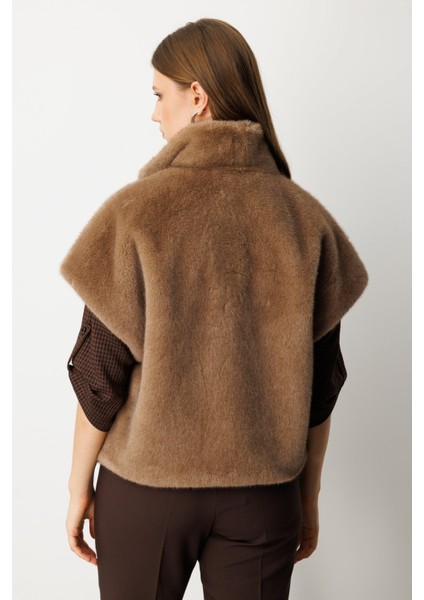 Dik Yaka Peluş Yelek indirimleri