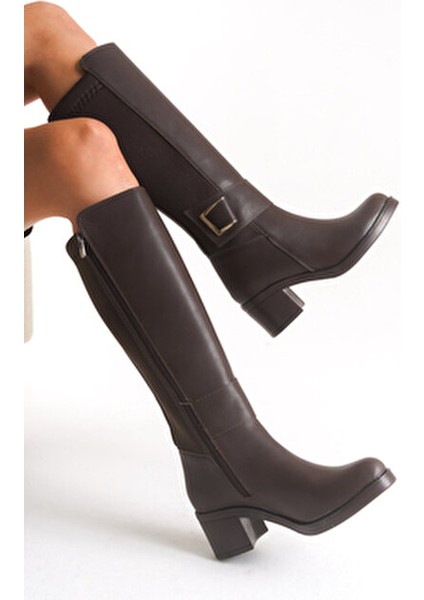 Deri Görünümlü Arkası Streç Esnek Kalın Orta Yüksek Topuklu Toka Detaylı Fermuarlı Kahve Uzun Çizme fiyatları