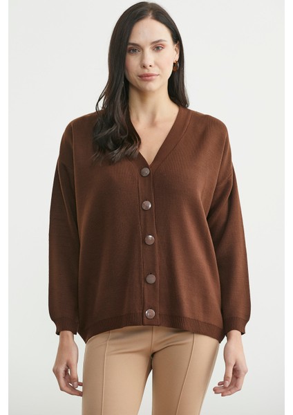 V Yaka Salaş Düğmeli Triko Hırka - Kahve