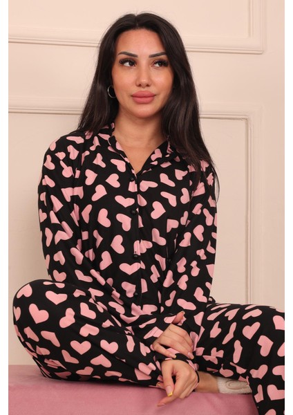 Kadın Kalp Desenli Önü Düğmeli Uzun Kol Altı Uzun Süet Pijama Takımı modelleri