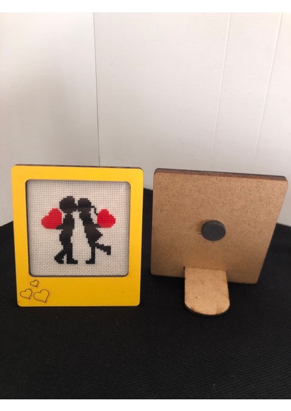 Kanaviçe Işlemeli Masa Süsü ve Buzdolabı Magneti fiyatları