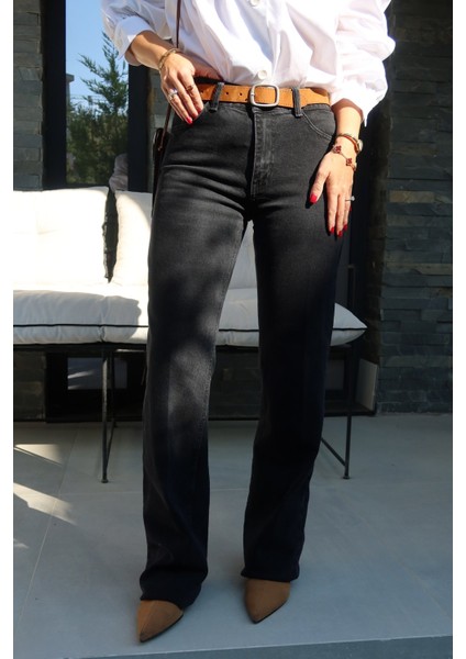 Yıkamalı Geniş Paça Kemerli Jean modelleri
