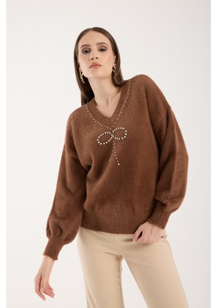 Kadın Taba Sakal Iplik Balon Kollu Taş ve Inci Detaylı V Yaka Triko Kazak fiyatları
