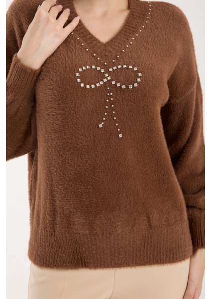 Kadın Taba Sakal Iplik Balon Kollu Taş ve Inci Detaylı V Yaka Triko Kazak fırsatları