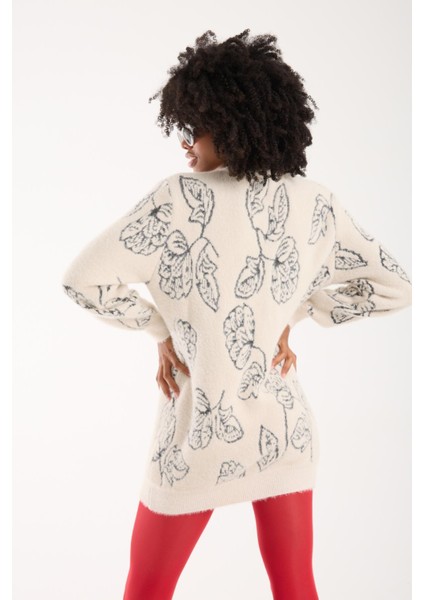 Kadın Ekru Sakal Iplik Yaprak Desenli Bisiklet Yaka Triko Bluz fırsatları