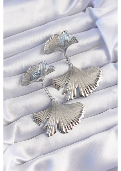 Pirinç Gümüş Renk Tırtıklı Yaprak Model Sallantılı Küpe - Lisinya