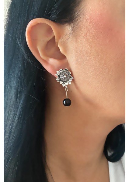 Çiçek Figür Küpe