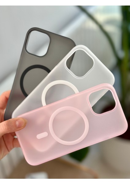 Iphone 15 - 14 ve 13 Uyumlu Kaliteli Parmak Izi Bırakmaz Gerçek Magsafe Özellikli Mat Şeffaf Kılıf indirimleri