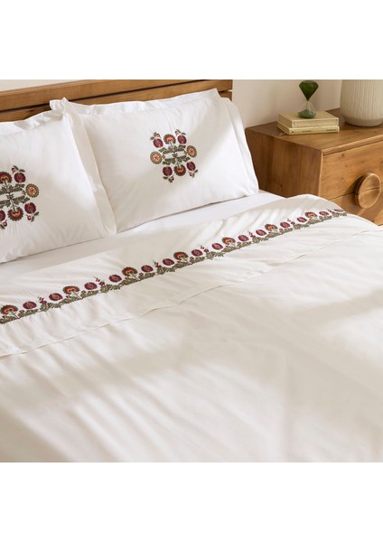 Nubea Nakışlı Çift Kişilik Nevresim Takımı Beyaz fırsatları