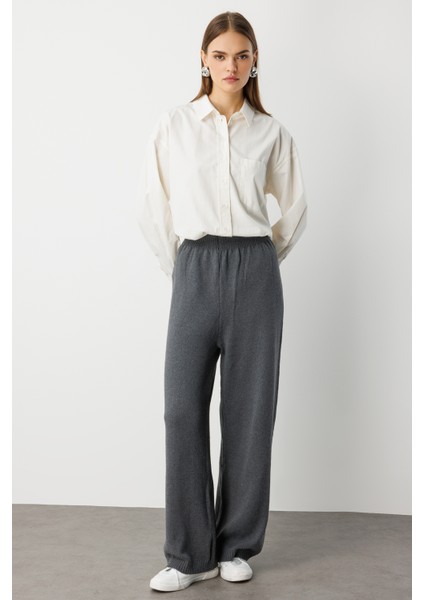 Geniş Paça Beli Lastikli Gri Triko Jogger Pantolon