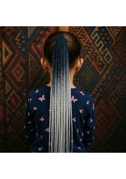 Siyah Beyaz Ombre Örgülü Lastikli Toka – Çocuk Örgü Saç-Çocuk Saç Aksesuarı-Renkli Çocuk Saç Modeli