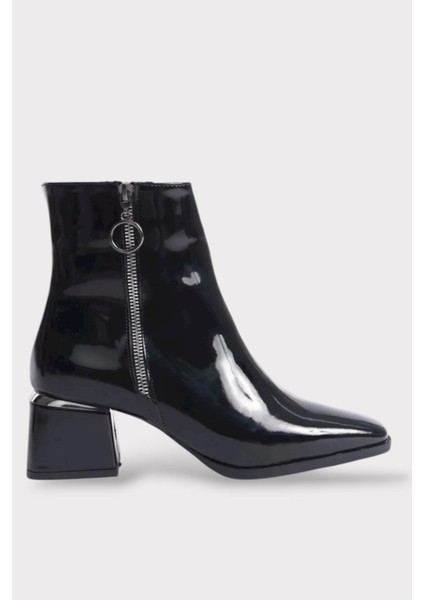 Kalın Topuk Sivri Burun Fermuarlı Kadın Bot Siyah