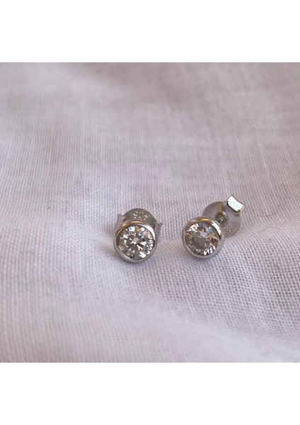 925 Ayar Gümüş Zirkon Taşlı Top Model Çocuk/genç/yetişkin Kadın Küpesi -Şık Tasarım