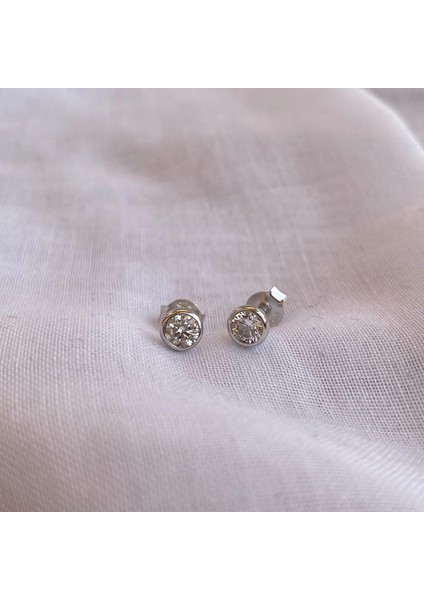 925 Ayar Gümüş Zirkon Taşlı Top Model Çocuk/genç/yetişkin Kadın Küpesi -Şık Tasarım modelleri