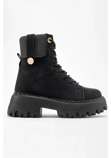 Kalın Taban Bağcıklı Siyah Kadın Bot & Bootie BTUK01