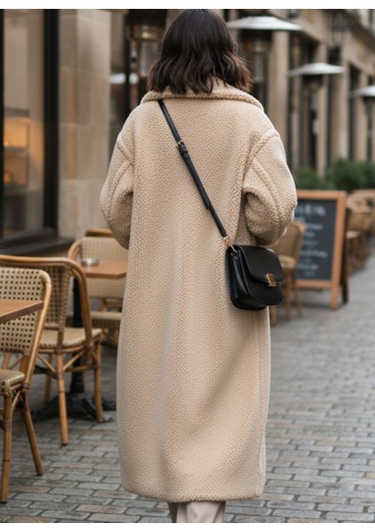 Peluş Kışlık Kadın Tüylü Düğmeli Ceket modelleri