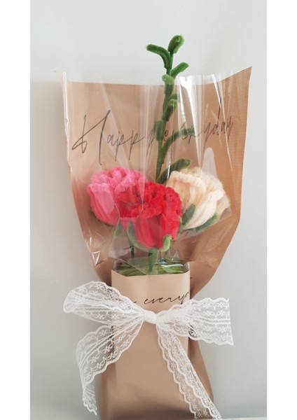 Çiçek Buketi – El Yapımı Hediyelik Aranjman