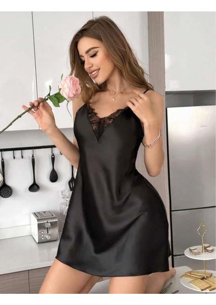 Siyah Dantel Işlemeli Ince Askılı Saten Mini Gecelik