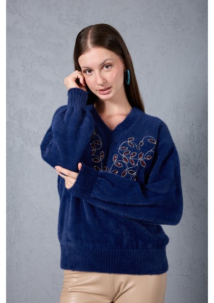 Kadın Koyu Laci Sakal Iplik Önü Boncuk Nakışlı Balon Kollu V Yaka Triko Kazak modelleri