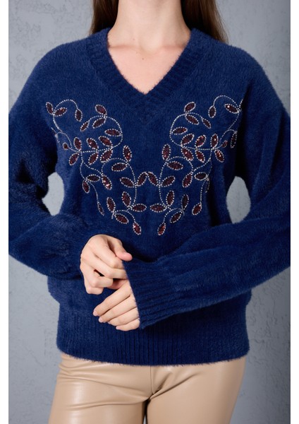Kadın Koyu Laci Sakal Iplik Önü Boncuk Nakışlı Balon Kollu V Yaka Triko Kazak indirimleri