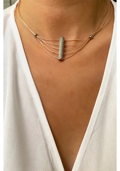 Zirkon Taşlı Şık Kolye