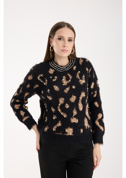 Kadın Siyah Sakal Iplik Taş ve Inci Detaylı Bisiklet Yaka Triko Kazak