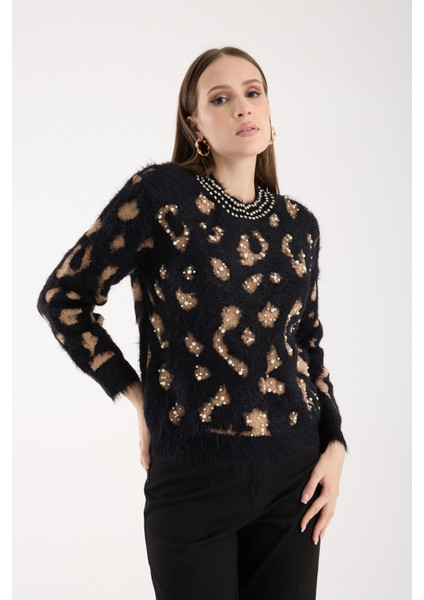 Kadın Siyah Sakal Iplik Taş ve Inci Detaylı Bisiklet Yaka Triko Kazak indirimleri