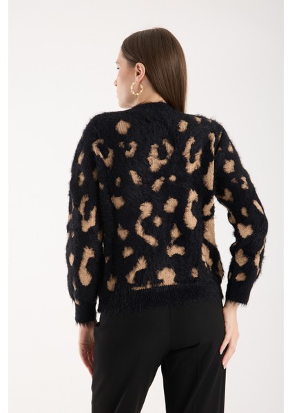 Kadın Siyah Sakal Iplik Taş ve Inci Detaylı Bisiklet Yaka Triko Kazak