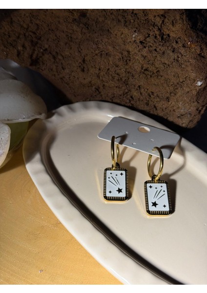 Yıldız Detaylı Dikdörtgen Çelik Küpe modelleri