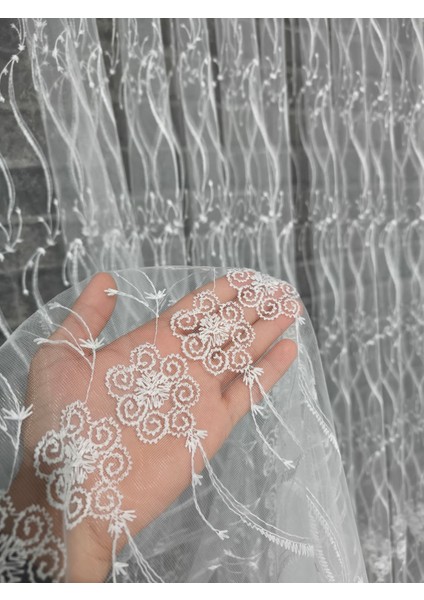 Perde Zarif Dalgalı Brode Işlemeli Tül Perde 1/3 Şık Pileli modelleri