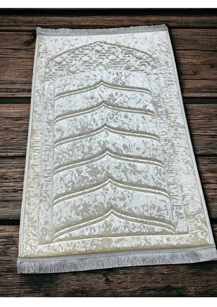 Lüks Kalın Yumuşak Peluş Kaymaz Taban Özellikli Hediyelik Çeyizlik Seccade Tesbih