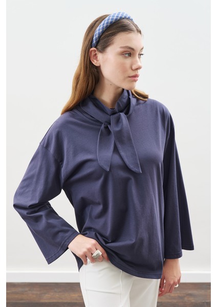 Yüksek Yaka Bağlamalı Bluz Lacivert modelleri