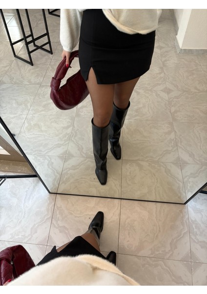 Yırtmaç Detaylı Şort Etek fırsatları