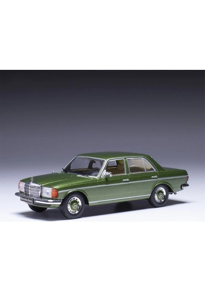 1:43 Ixo 1976 Mercedes Benz 240D (W123)