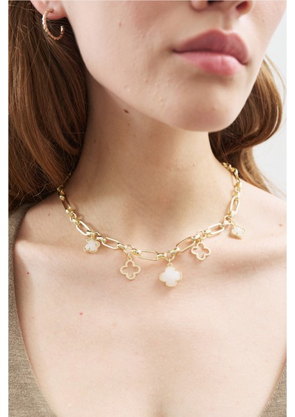 Yonca Charmlı Kolye Gold