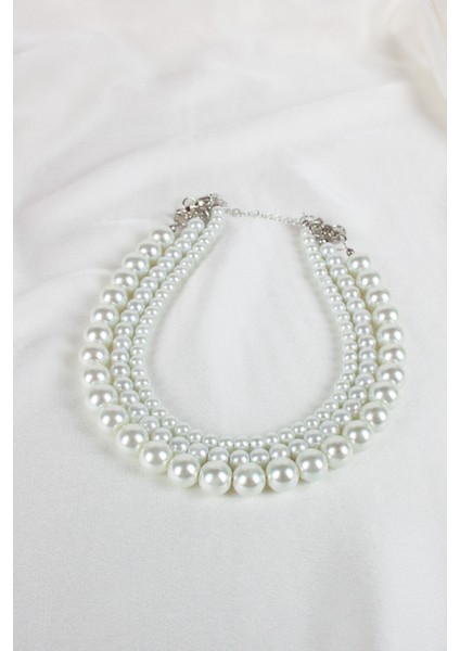 Üç Sıralı Cam Inci Kolye fırsatları