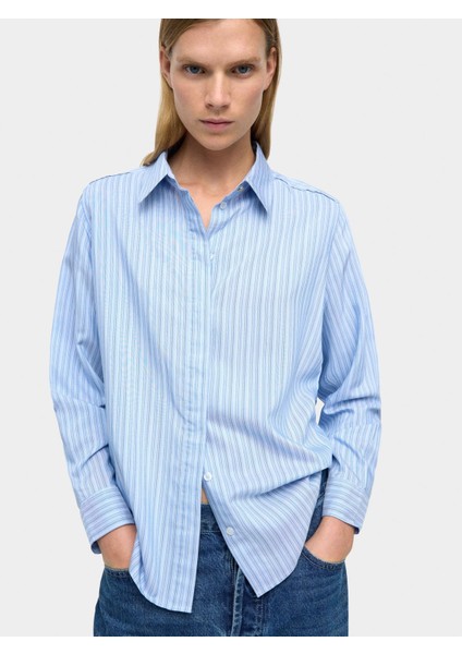 Ince Çizgili Gömlek