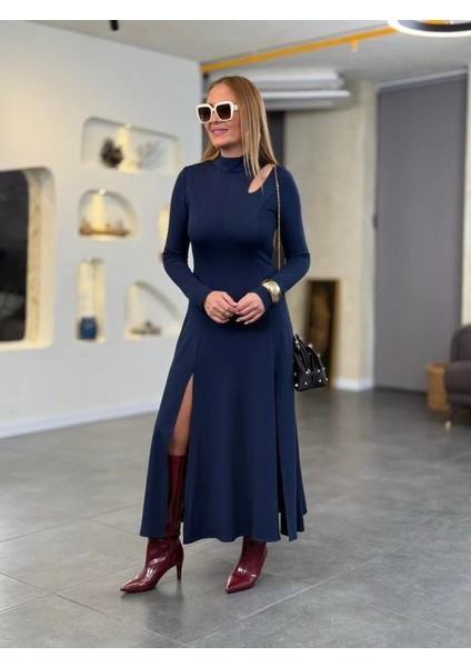 Kadın Balıkçı Yaka Damla Detaylı Yırtmaçlı Uzun Viskon Iki Iplik Maxi Elbise