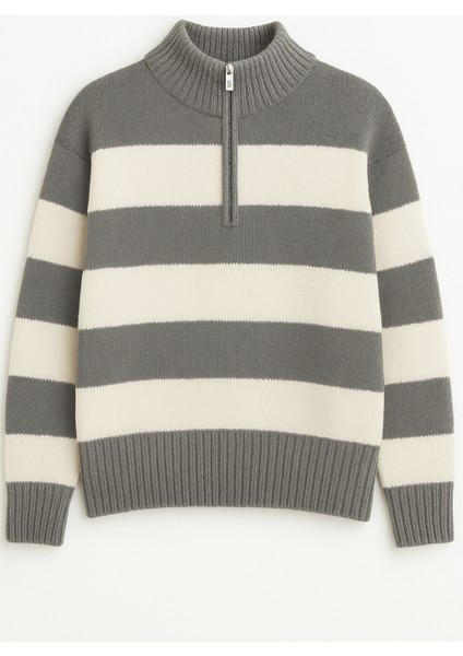 Regular Fit Erkek Dik Yaka Yarım Fermuarlı Çizgili Triko Kazak