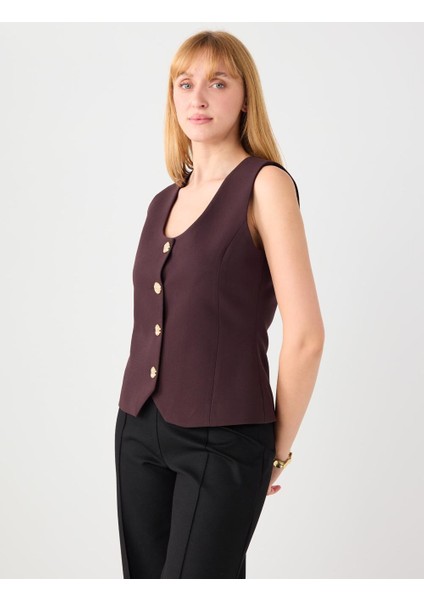 Acı Kahve Düz Kesim Düğme Detaylı Dokuma Yelek modelleri