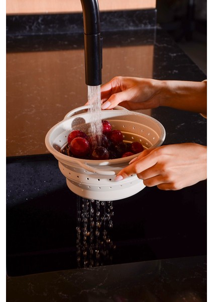 Flow Katlanabilir Isıya Dayanıklı Silikon Süzgeç 20 cm | Krem