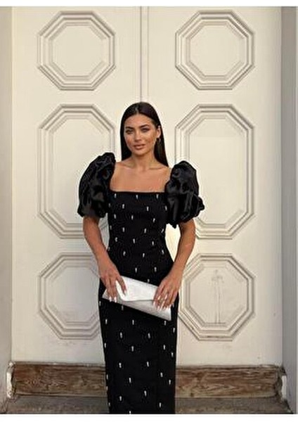kare yaka maxi boy taş detaylı siyah elbise 583299 modelleri