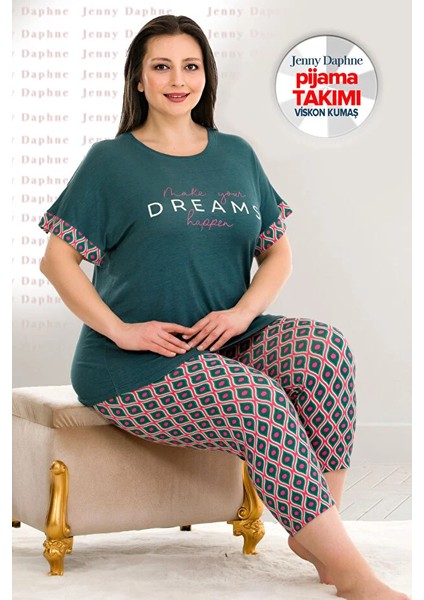 Lady Büyük Beden Desenli Kısa Kol Viskon Kumaş Kapri Pijama Takımı