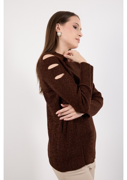 Kadın Acı Kahve Omuzları Kesik Detaylı Reglan Kollu Simli Triko Kazak fırsatları