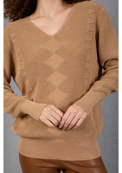 Kadın Bej Simli Selanik Örgü Baklava Desenli Geniş Manşetli V Yaka Triko Kazak modelleri