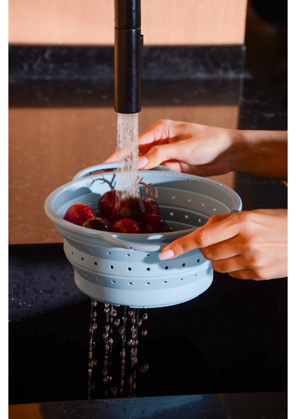 Flow Katlanabilir Isıya Dayanıklı Silikon Süzgeç 20 cm | Mavi